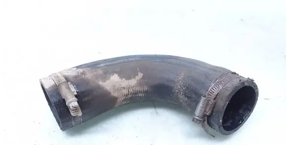 Volkswagen PASSAT B5 Intercooler hose/pipe 8D0145834