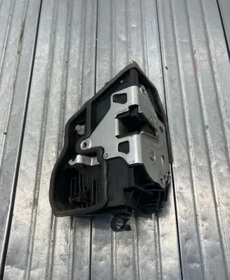 BMW X5 E70 Front door lock 7202144 A053702