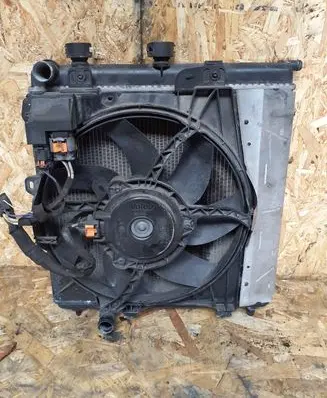 Citroen C3 Coolant radiator 9682902080