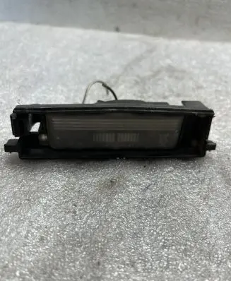 Toyota RAV 4 (XA20) Number plate light