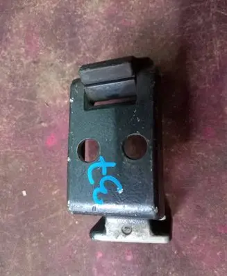 Mercedes-Benz Sprinter W906 Loading door lower hinge A9067400737 A047058