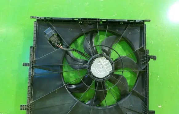 Mercedes-Benz Vito Viano W447 Fan set A4479060012 XP206