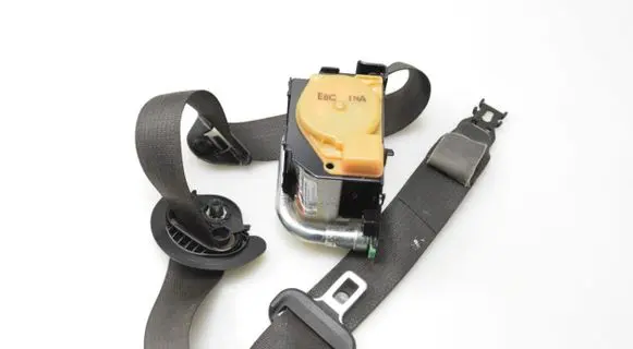 Opel Mokka Front seatbelt 95403052