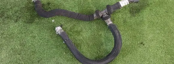 Ford Explorer VI Engine coolant pipe/hose