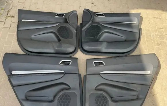 Dodge Durango III Door card panel trim set 62003727 62003725 WWD15