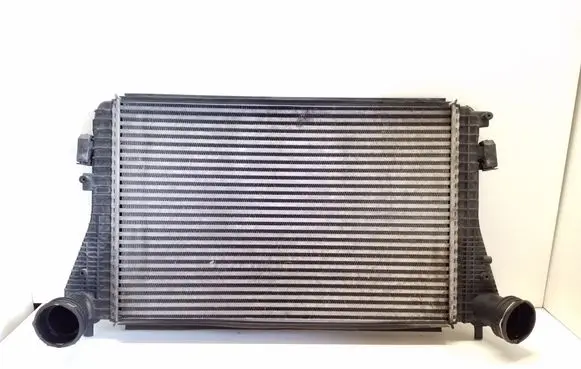 Volkswagen Jetta V Intercooler radiator 1K0145803A