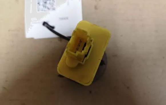 KIA Sorento Passenger airbag on/off switch