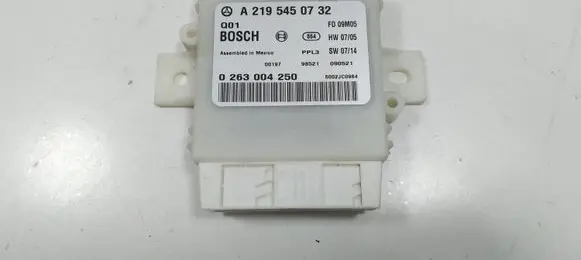 Mercedes-Benz CLS C219 Parking PDC control unit/module A2195450732 0263004250