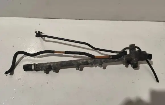 Mercedes-Benz A W168 Fuel main line pipe A6680700095 0445214005 024924