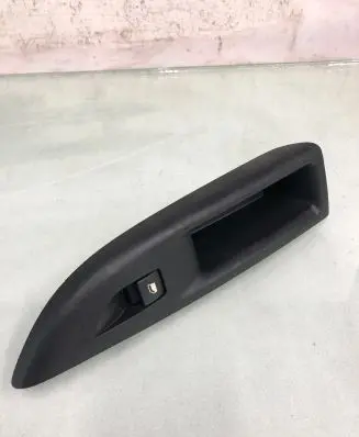 Opel Mokka B Electric window control switch 9835154080