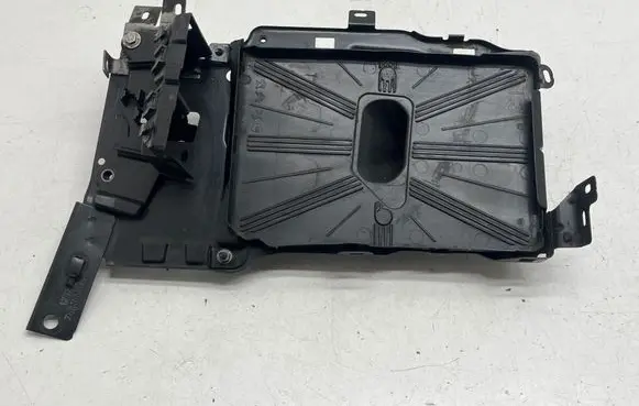 Peugeot 5008 II Battery tray 9817230480