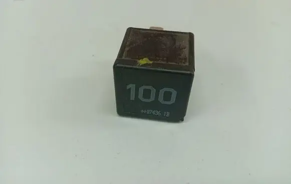 Skoda Fabia Mk2 (5J) Other relay 95VW10K705CA