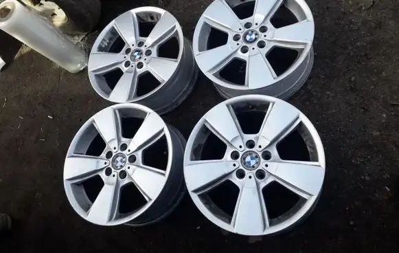 BMW X3 E83 R18 alloy rim 3411524