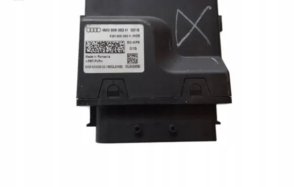 Audi Q7 4M Fuel injection pump control unit/module 4M0906093H