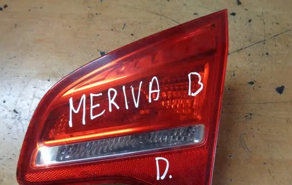 Opel Meriva B Tailgate rear/tail lights