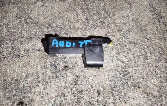 Audi TT Mk1 Airbag deployment crash/impact sensor 8N0959643A 021101 02S5S08QPD59