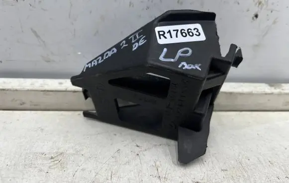Mazda 2 Front bumper mounting bracket d65150161 d651-50161
