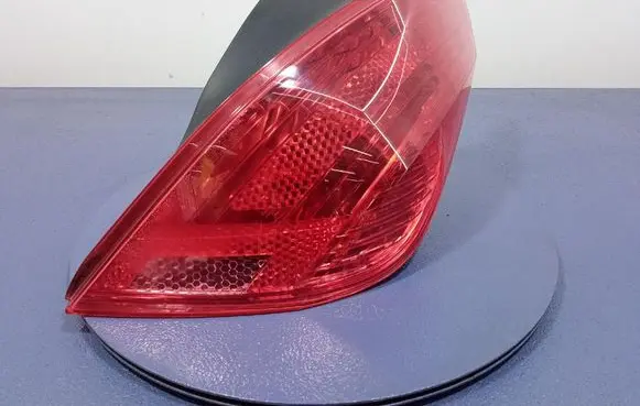 Peugeot 308 Rear/tail lights 968425680