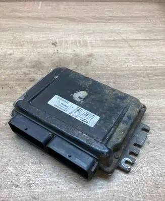 Renault Scenic I Engine control unit/module ECU 8200059086 S110138000B 4062