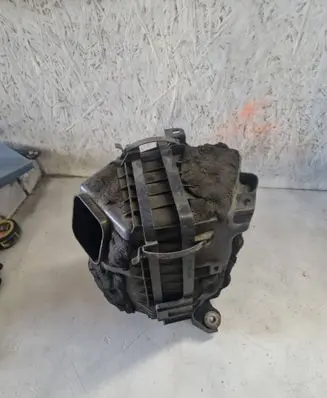 Citroen C-Crosser Air filter box 1500A164
