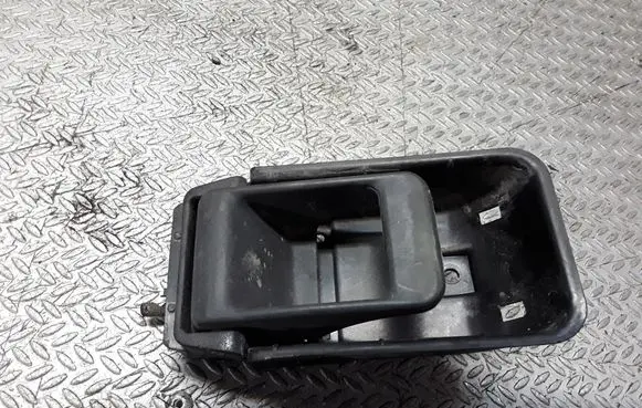 Loading door interior handle