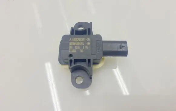 Mercedes-Benz GLE AMG (W166 - C292) Airbag deployment crash/impact sensor A1668210351