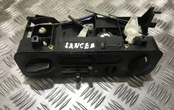 Mitsubishi Lancer Climate control unit