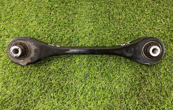 Volkswagen PASSAT B8 Rear control arm 5Q0501529F