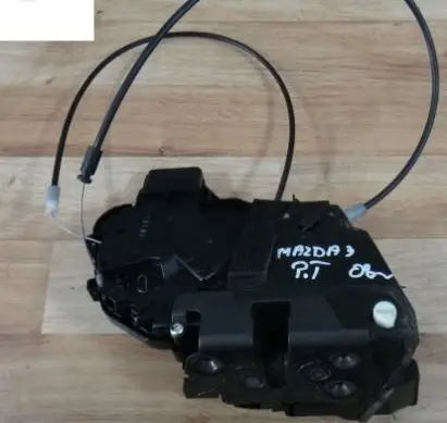 Mazda 3 Front door lock 3244135