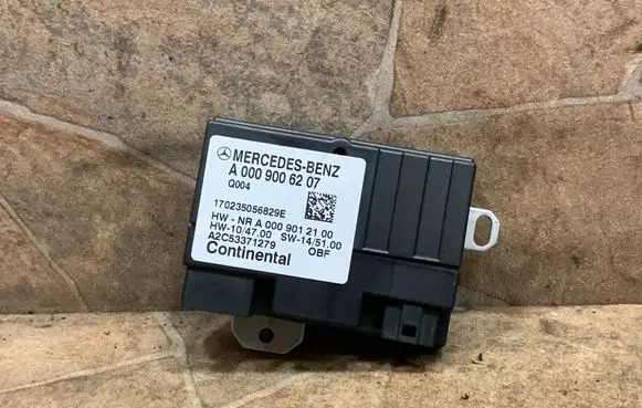 Mercedes-Benz C W204 Fuel injection pump control unit/module A0009006207
