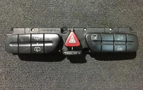 Mercedes-Benz C W203 Hazard light switch 2038219058