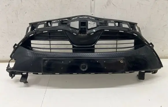 Toyota Yaris XP210 Front bumper upper radiator grill 53101K0010