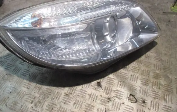 Skoda Fabia Mk2 (5J) Headlight/headlamp