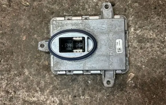 BMW 3 F30 F35 F31 Headlight ballast module Xenon 7296090 130732931700 10EEG111308