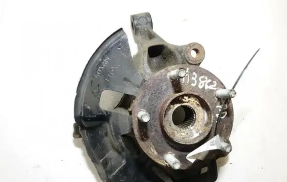 Mazda 6 Front wheel hub 