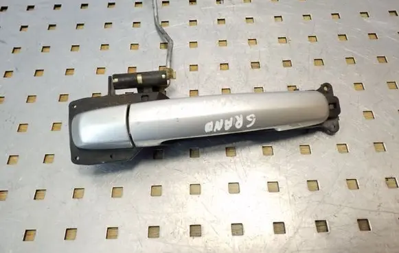 Suzuki Grand Vitara II Front door exterior handle