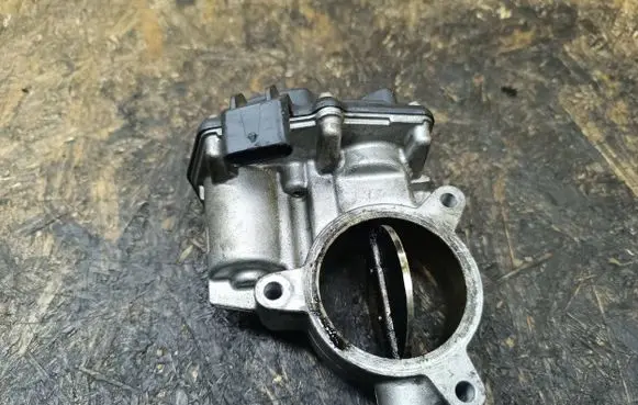 Mercedes-Benz E W213 Throttle valve A6540900070 12200101C DK0045