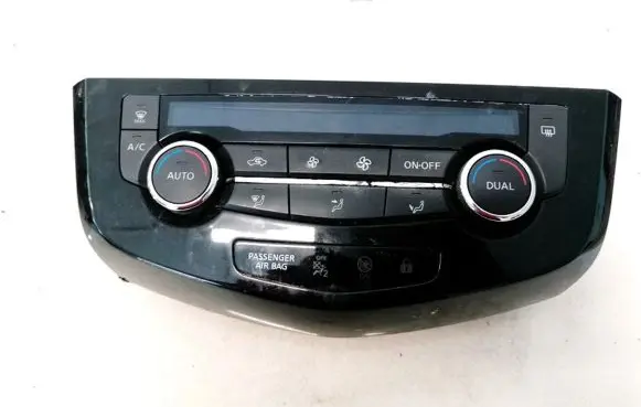 Nissan Qashqai Climate control unit 275004EA0A 20140911