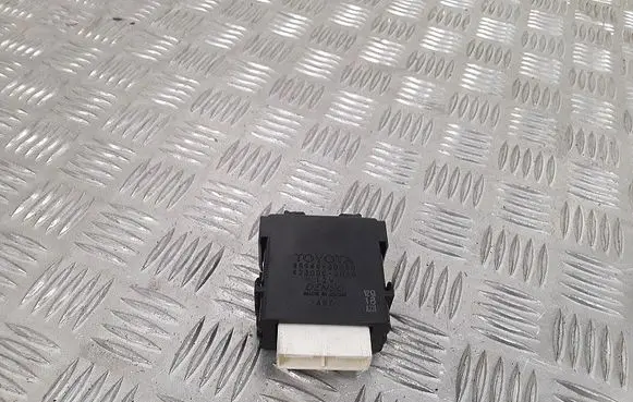 Toyota Yaris Engine control unit/module 859400D030