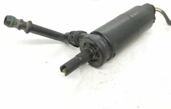 Volkswagen Touran I Headlight washer pump 3b7955681