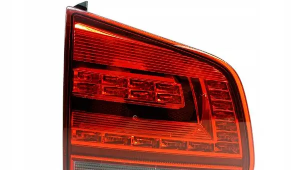 Volkswagen Tiguan Tailgate rear/tail lights 5N0945307