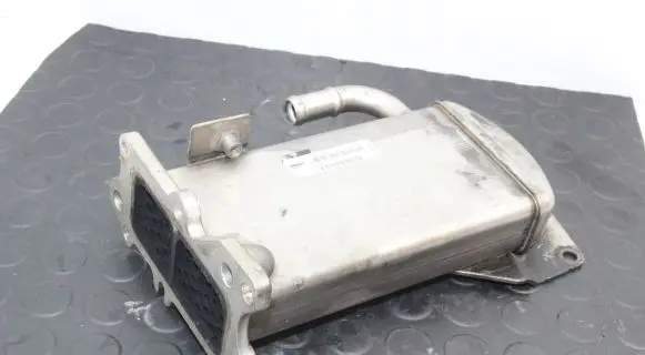 Audi A5 8T 8F EGR valve cooler V29009967
