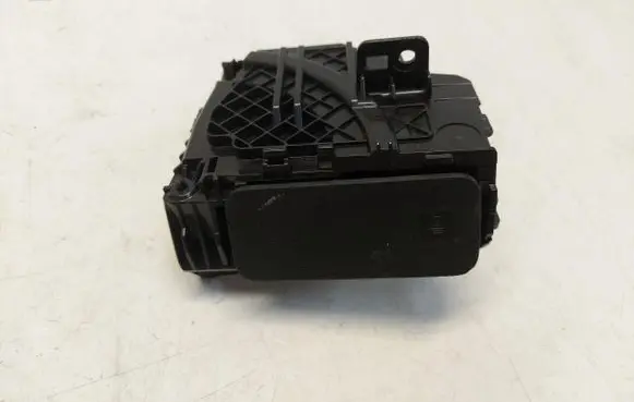 Ford Ranger IV Cup holder front 