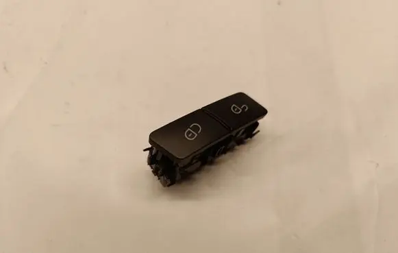 Mercedes-Benz C W204 Central locking switch button A2049058502