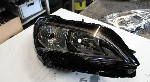 Peugeot 3008 II Headlight/headlamp 9810478080