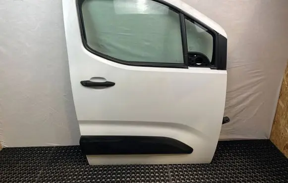 Citroen Berlingo Front door