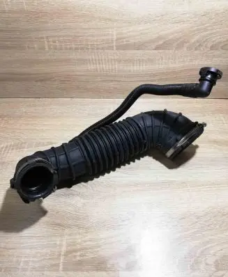 Audi Q5 SQ5 Air intake hose/pipe 03G129629D