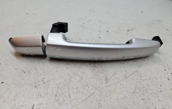 Suzuki SX4 Rear door exterior handle