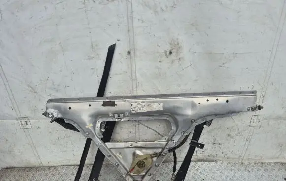 Audi TT Mk1 Front door electric window regulator 8N8837730