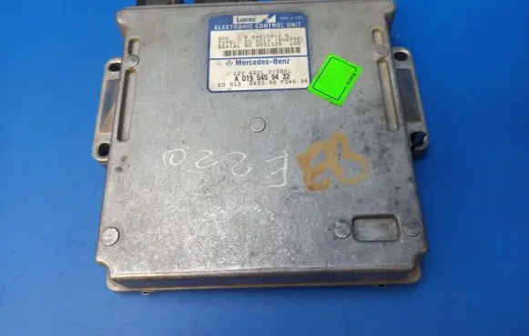 Mercedes-Benz E W210 Engine control unit/module A0195459432